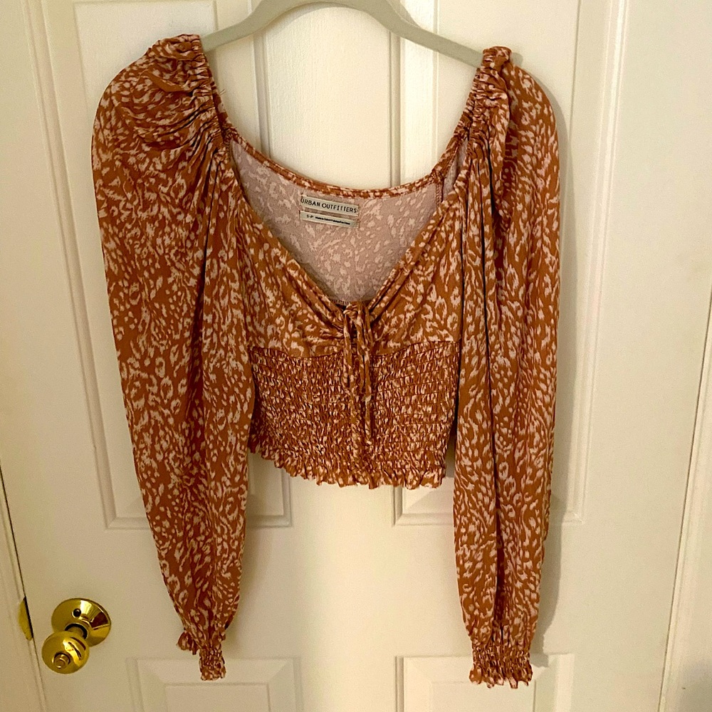 urban outfitters long sleeve crop top